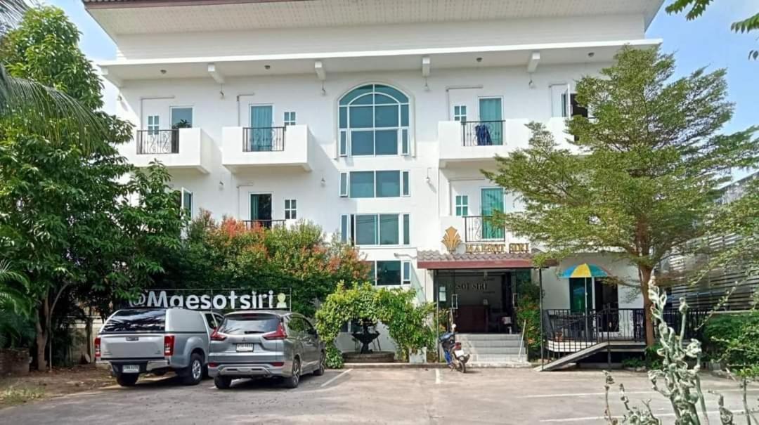 Maesot Siri Hotell Mae Sot Eksteriør bilde